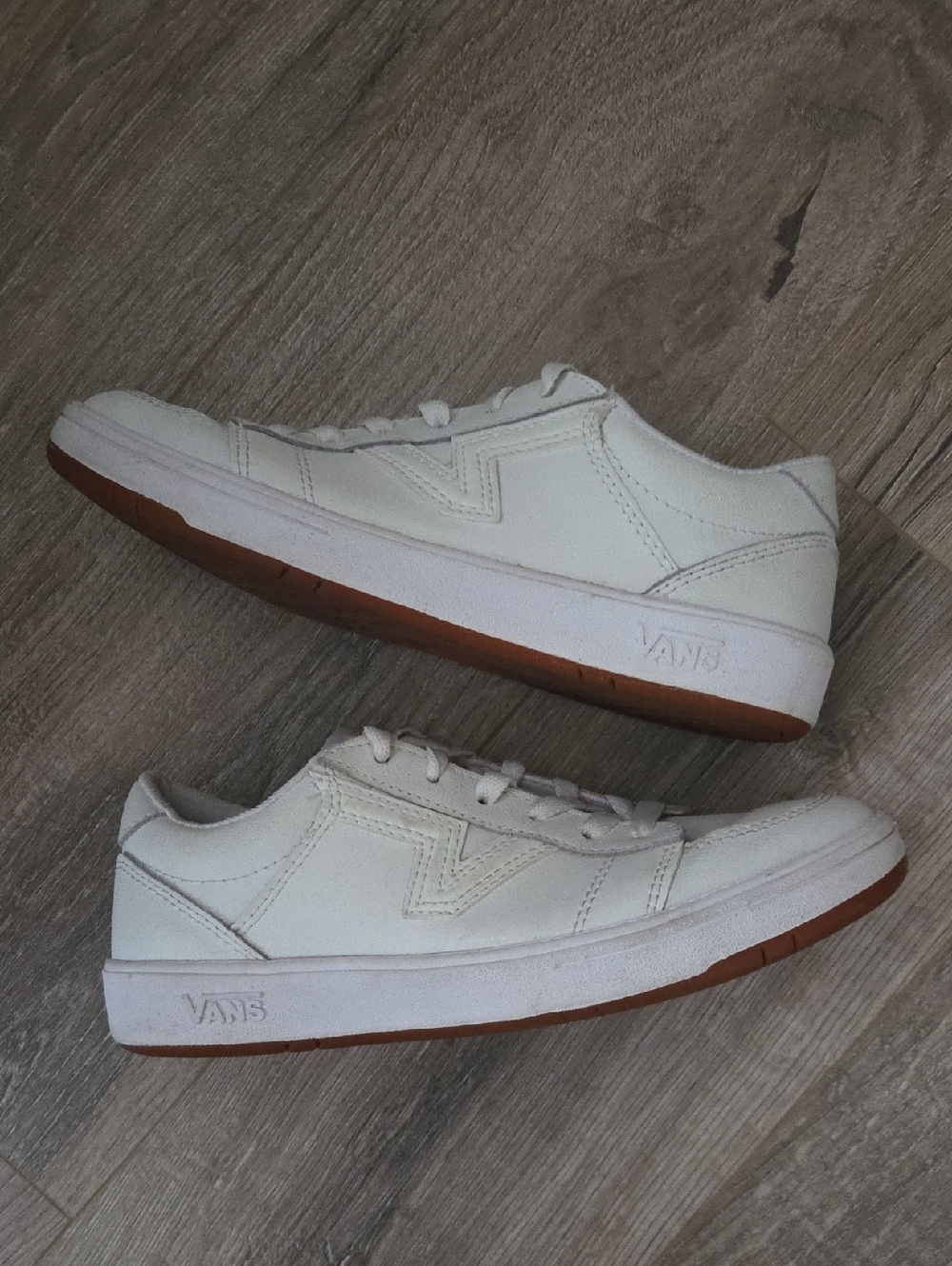 Vans White Leather Sneakers - Picture 6 of 7